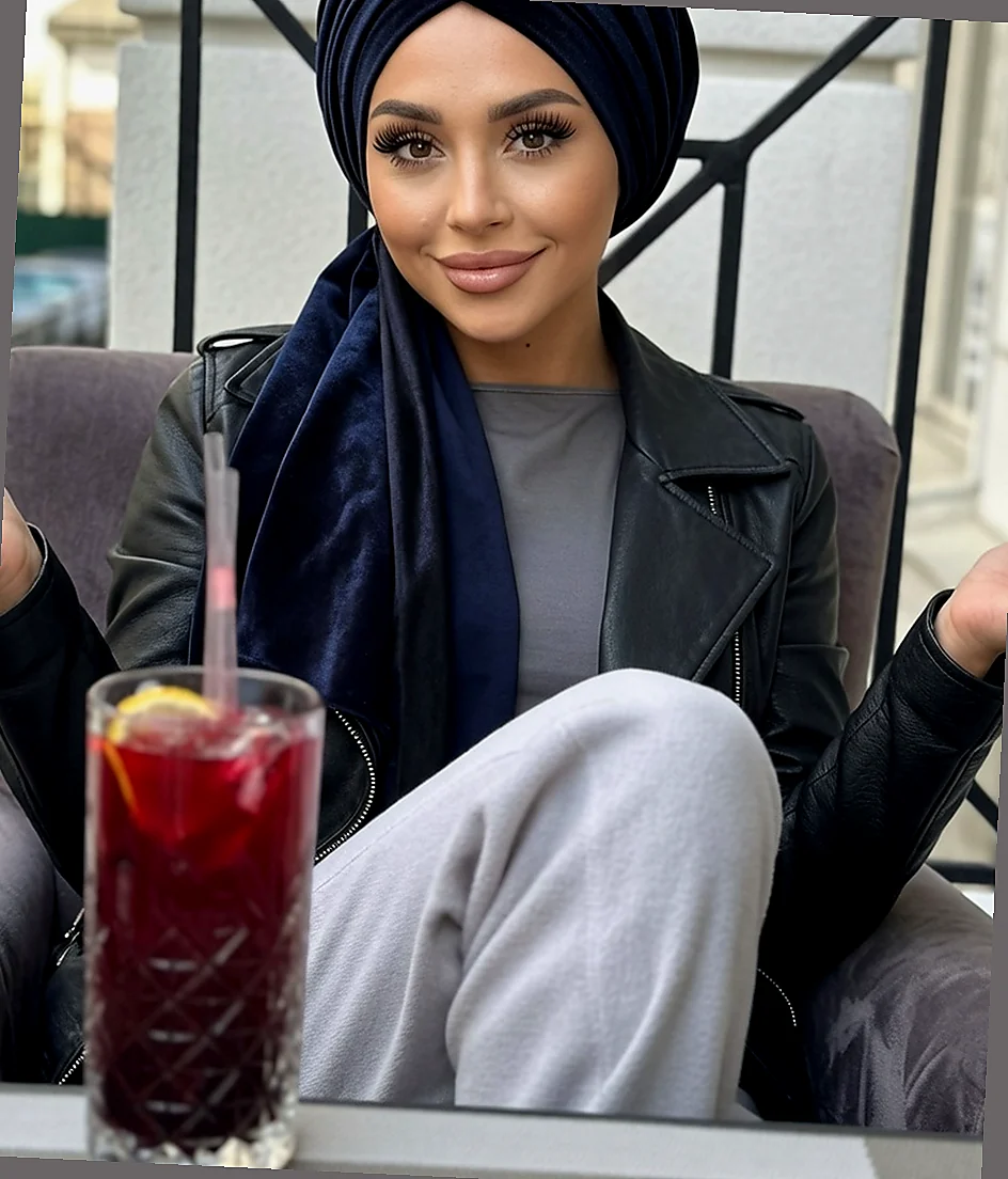 Maya Ataşehir türbanlı escort model