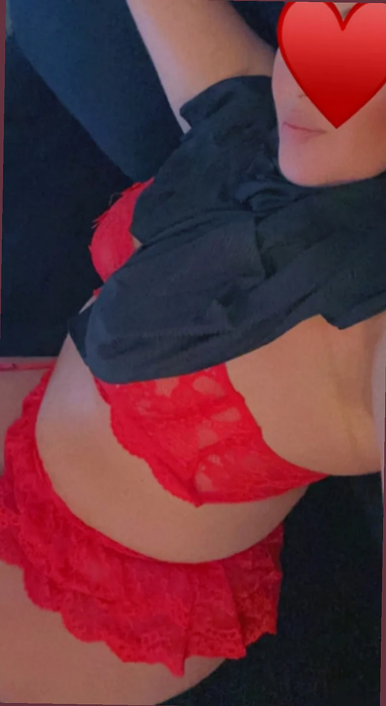 EcrinNaz Değirmendere Kuşadası türbanlı escort model
